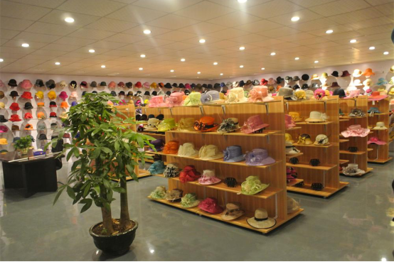 深圳市靈瓏服飾有限公司 深圳市靈瓏服飾有限公司