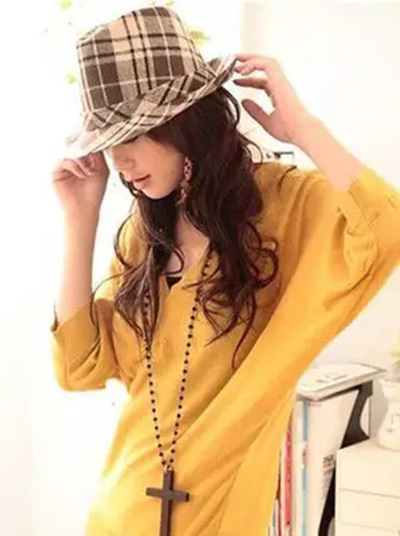 不再老土嚴冬帽子戴出花樣經(jīng) 不再老土嚴冬帽子戴出花樣經(jīng)